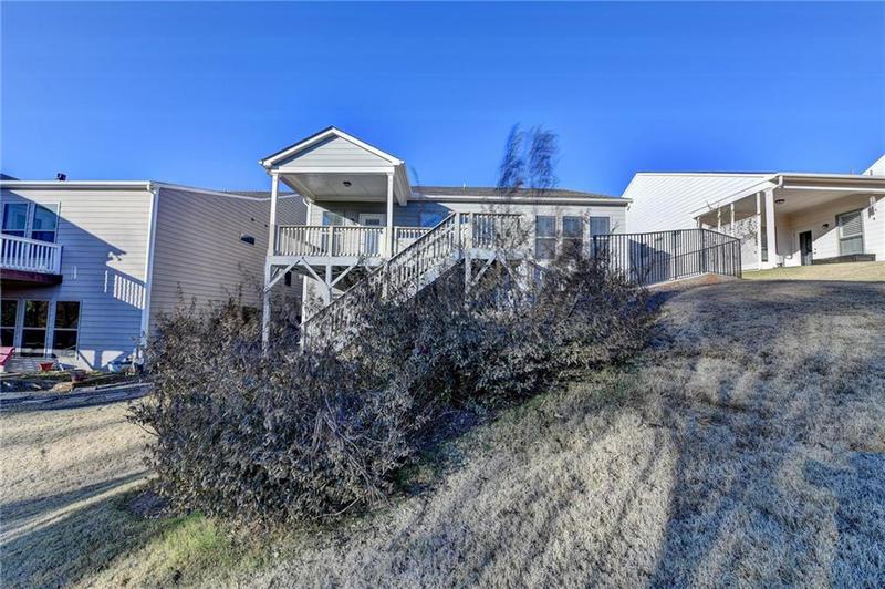 Image for property 5732 Cypress Bluff Lane, Hoschton, GA 30548