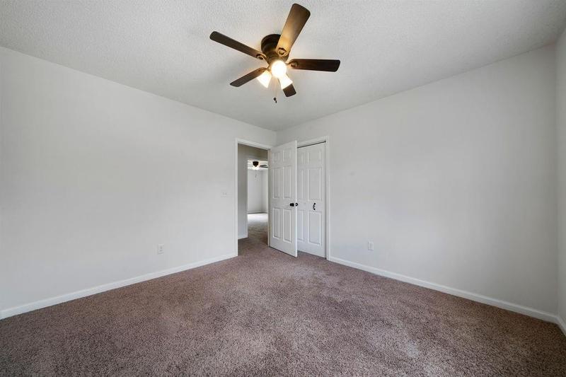 Image for property 206 Eagle Watch Drive, Carrollton, GA 30117
