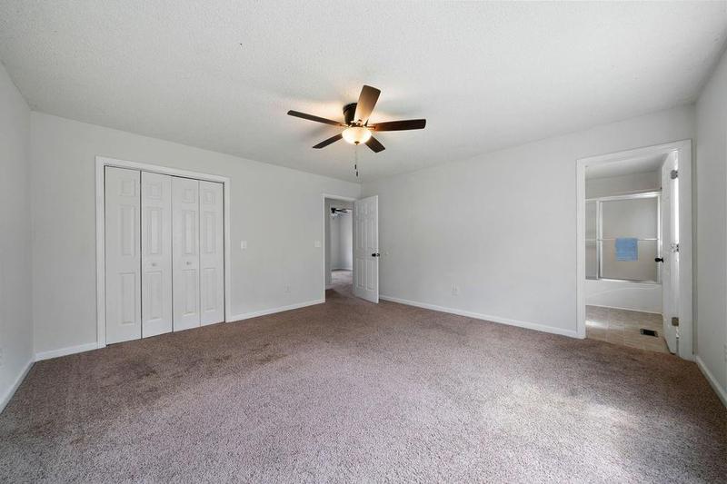 Image for property 206 Eagle Watch Drive, Carrollton, GA 30117