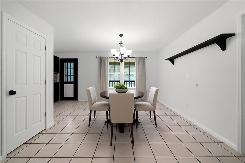 Image for property 206 Eagle Watch Drive, Carrollton, GA 30117
