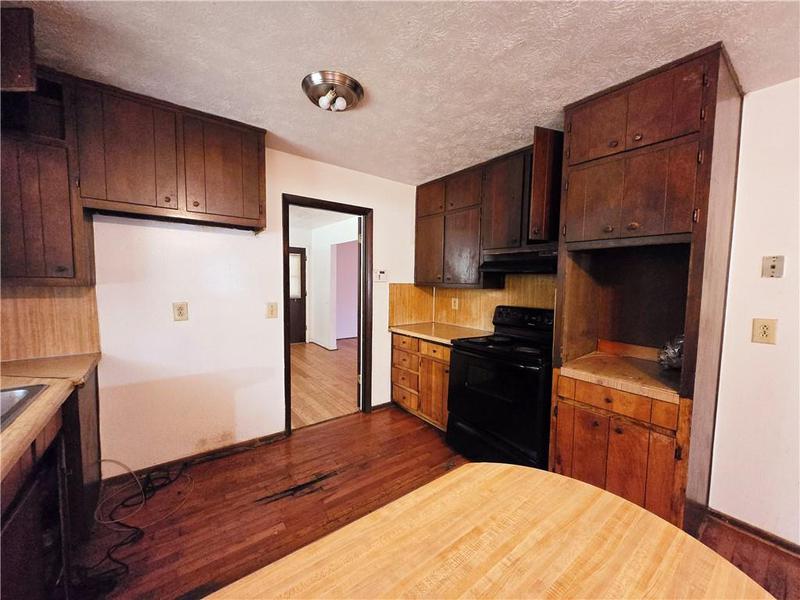 Image for property 7437 Grayson Drive, Riverdale, GA 30296