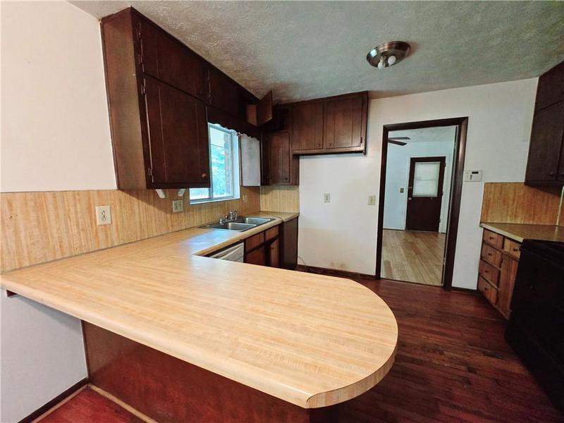 Image for property 7437 Grayson Drive, Riverdale, GA 30296