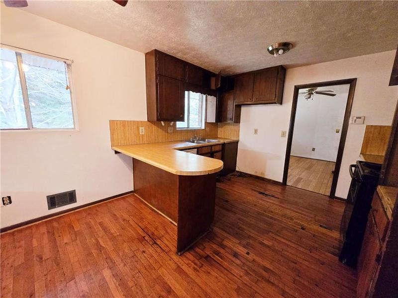 Image for property 7437 Grayson Drive, Riverdale, GA 30296