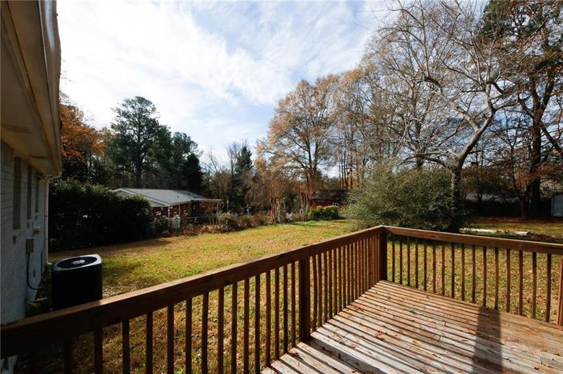 Image for property 5760 Lakeview Drive, Powder Springs, GA 30127