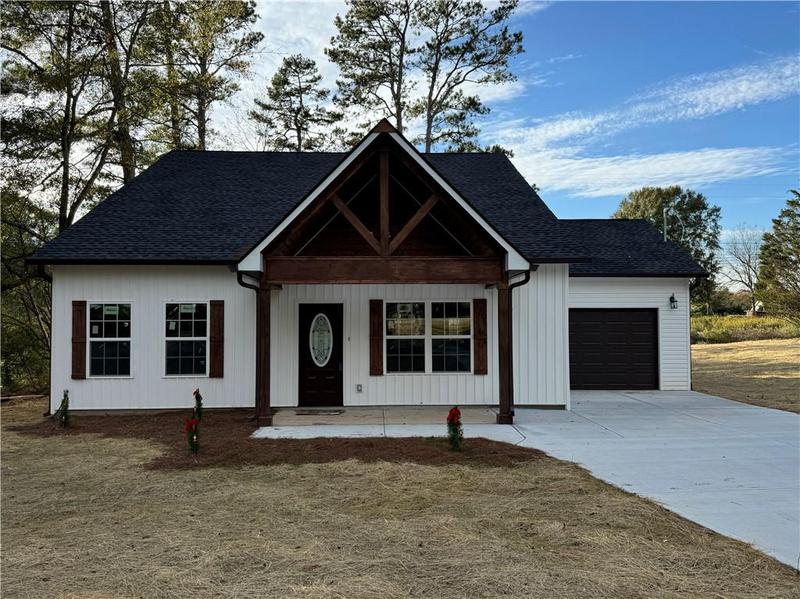 Image for property 197 Lavista Drive, Calhoun, GA 30701