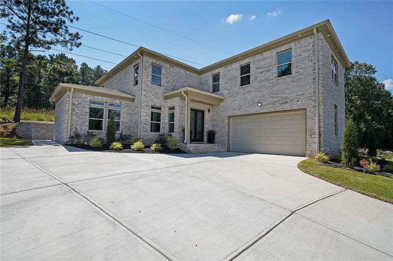 Image for property 4659 Lake Vista Cir, Ellenwood, GA 30294