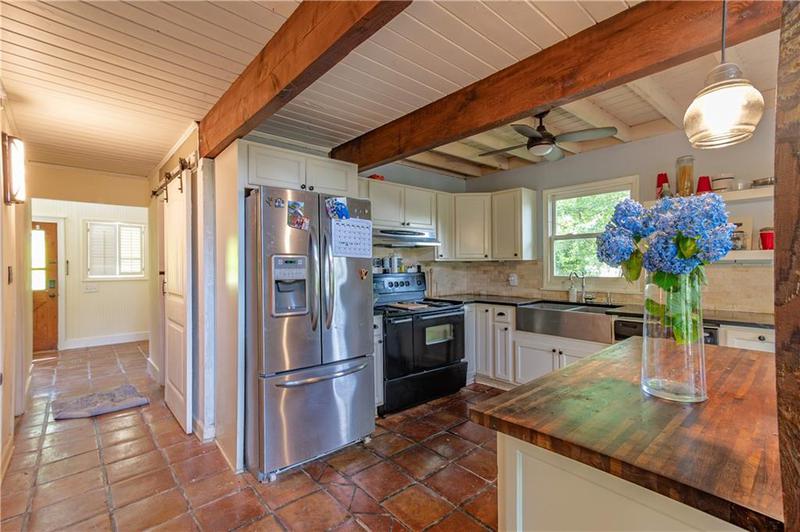 Image for property 9240 Lisa Circle, Gainesville, GA 30506