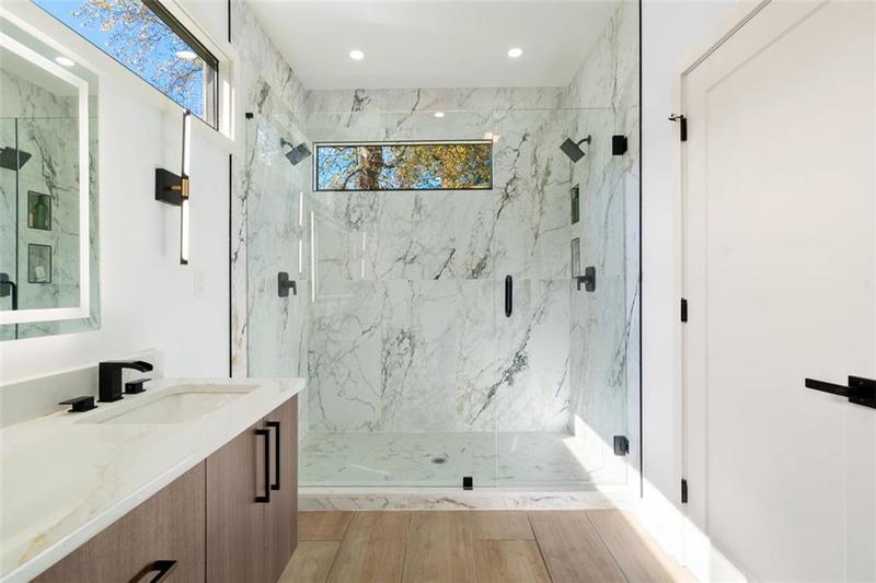 Image for property 1695 NORTH Avenue, Atlanta, GA 30318
