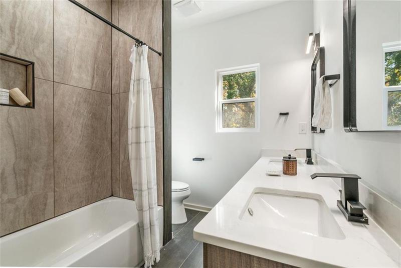 Image for property 1695 NORTH Avenue, Atlanta, GA 30318