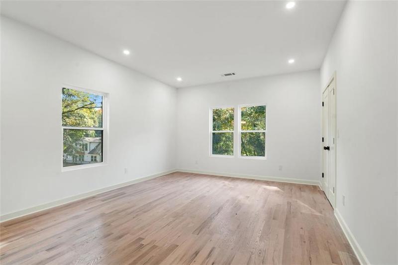 Image for property 1695 NORTH Avenue, Atlanta, GA 30318