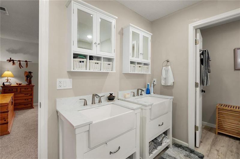 Image for property 206 Charles Drive, Calhoun, GA 30701