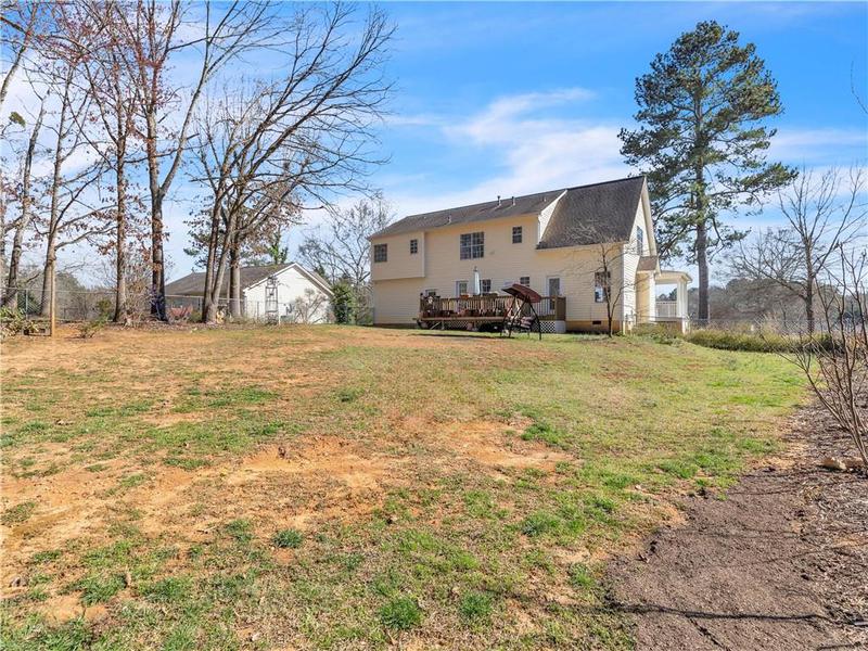 Image for property 206 Charles Drive, Calhoun, GA 30701