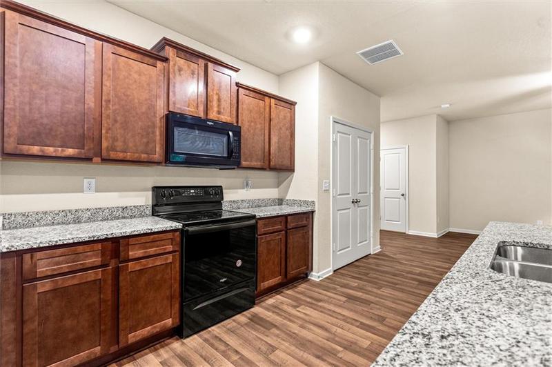 Image for property 10786 Wheeler Trace, Hampton, GA 30228