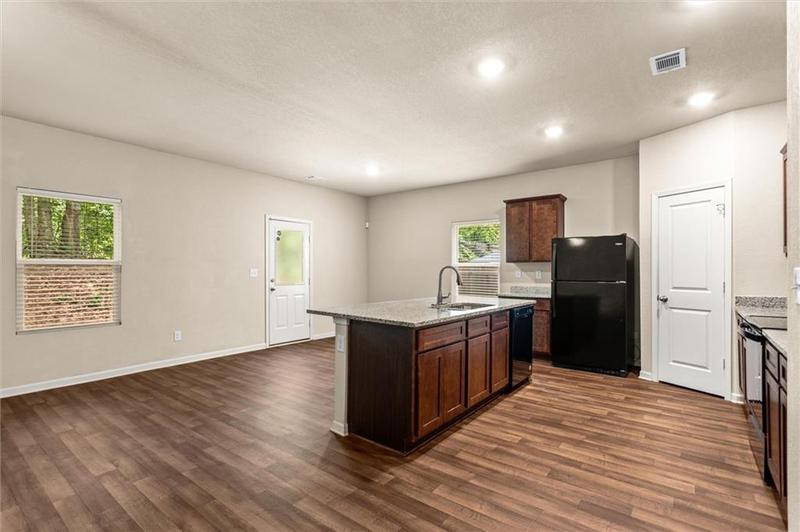 Image for property 10786 Wheeler Trace, Hampton, GA 30228