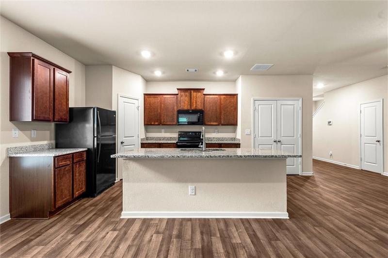 Image for property 10786 Wheeler Trace, Hampton, GA 30228