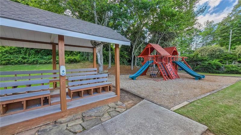 Image for property 5 Arabian Avenue, Milton, GA 30004