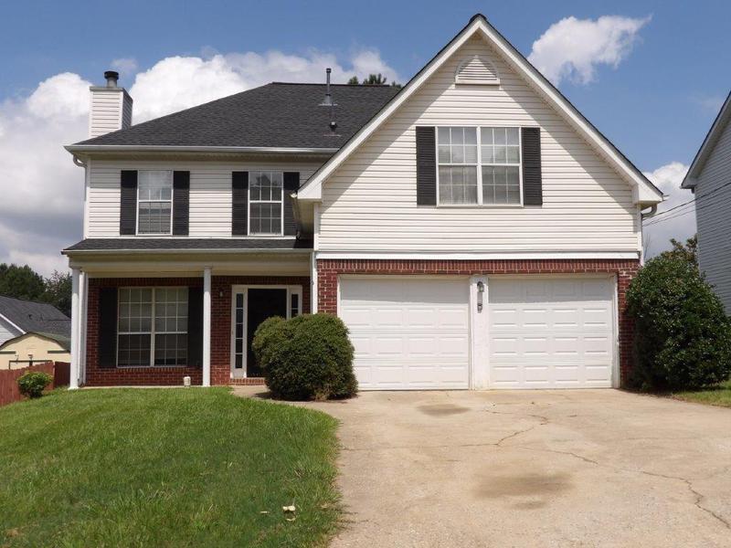 Image for property 4035 Robin Circle, Atlanta, GA 30349