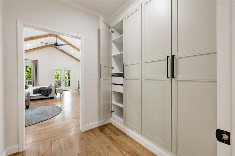 Image for property 2553 Creekwood Terrace, Decatur, GA 30030