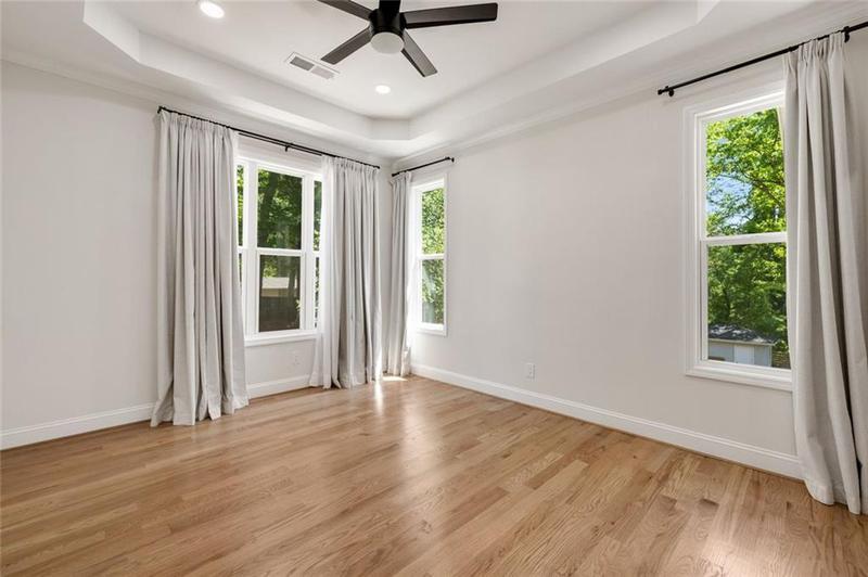 Image for property 2553 Creekwood Terrace, Decatur, GA 30030