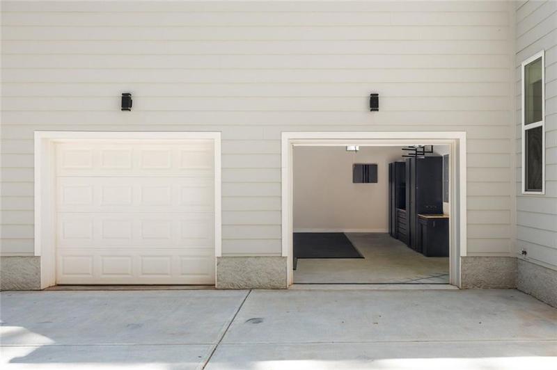 Image for property 2553 Creekwood Terrace, Decatur, GA 30030