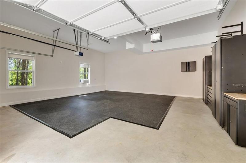Image for property 2553 Creekwood Terrace, Decatur, GA 30030