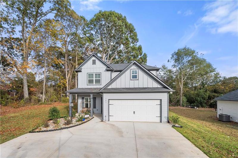 Image for property 305 Quail Forest Circle, Toccoa, GA 30577