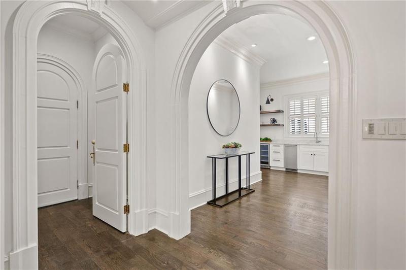 Image for property 4571 Columns Drive, Marietta, GA 30067