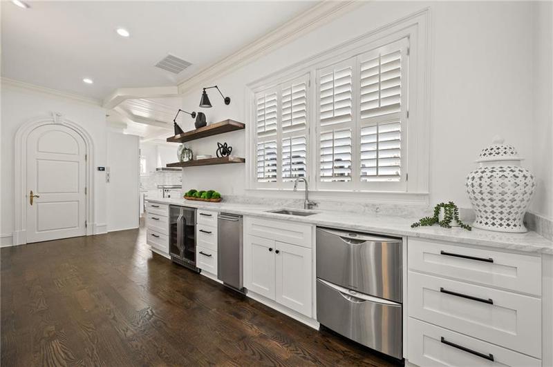 Image for property 4571 Columns Drive, Marietta, GA 30067