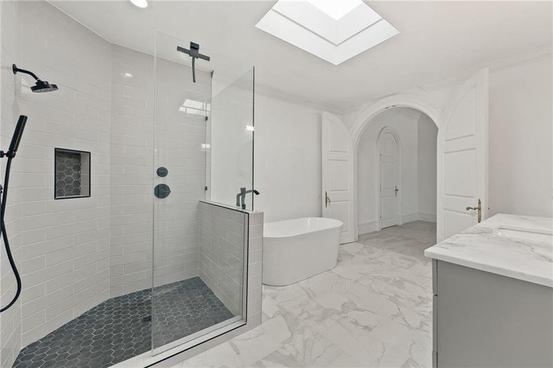 Image for property 4571 Columns Drive, Marietta, GA 30067