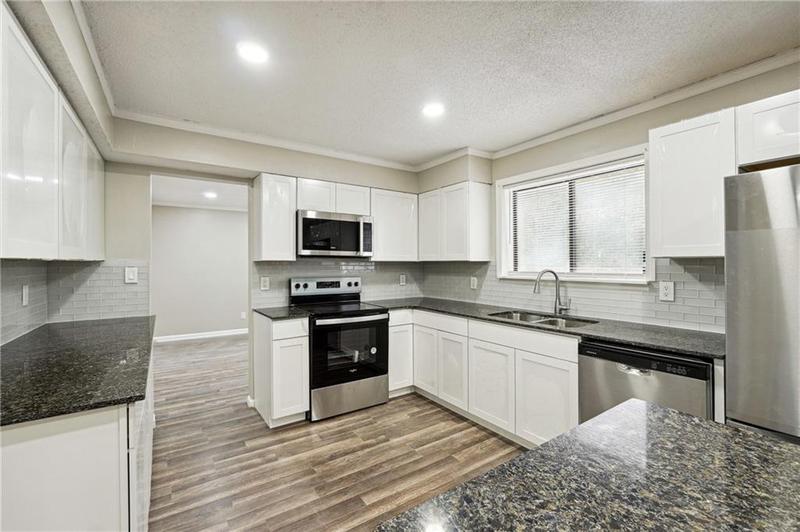 Image for property 5271 Kelleys Mill Circle, Stone Mountain, GA 30088