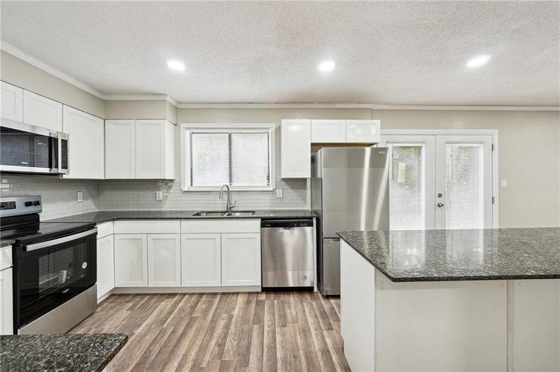 Image for property 5271 Kelleys Mill Circle, Stone Mountain, GA 30088