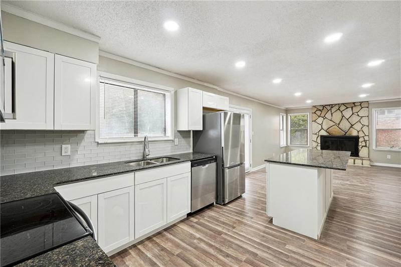 Image for property 5271 Kelleys Mill Circle, Stone Mountain, GA 30088