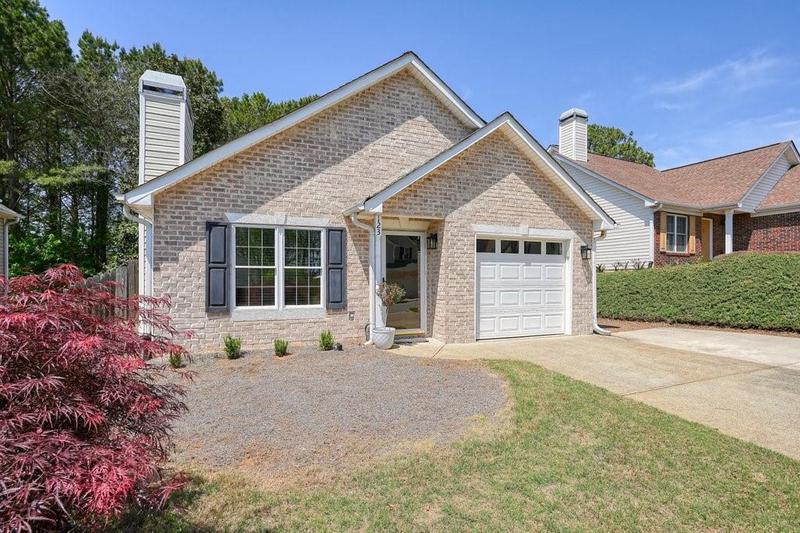Image for property 123 Stoneforest Drive, Woodstock, GA 30189