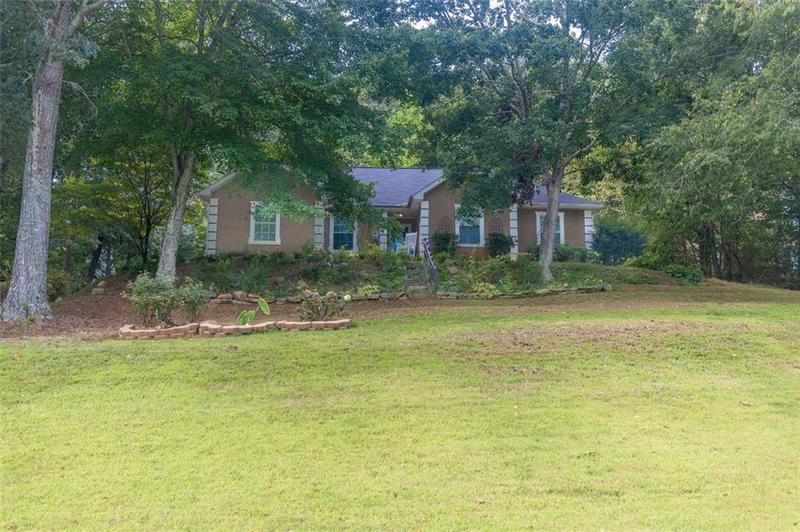 Image for property 23 HAMPTON Drive, White, GA 30184