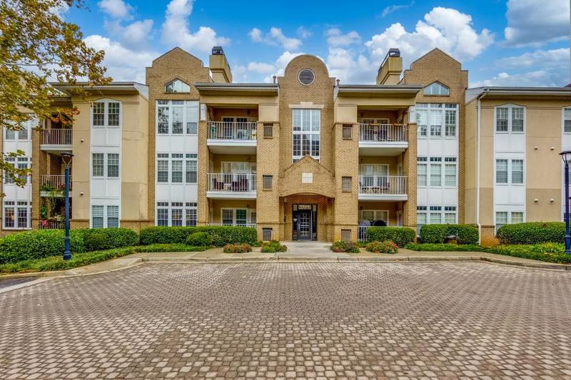 Image for property 220 Renaissance Parkway 1321, Atlanta, GA 30308