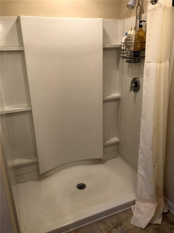 Image for property 405 LAKE RIDGE Lane, Fairburn, GA 30213