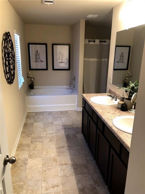 Image for property 405 LAKE RIDGE Lane, Fairburn, GA 30213