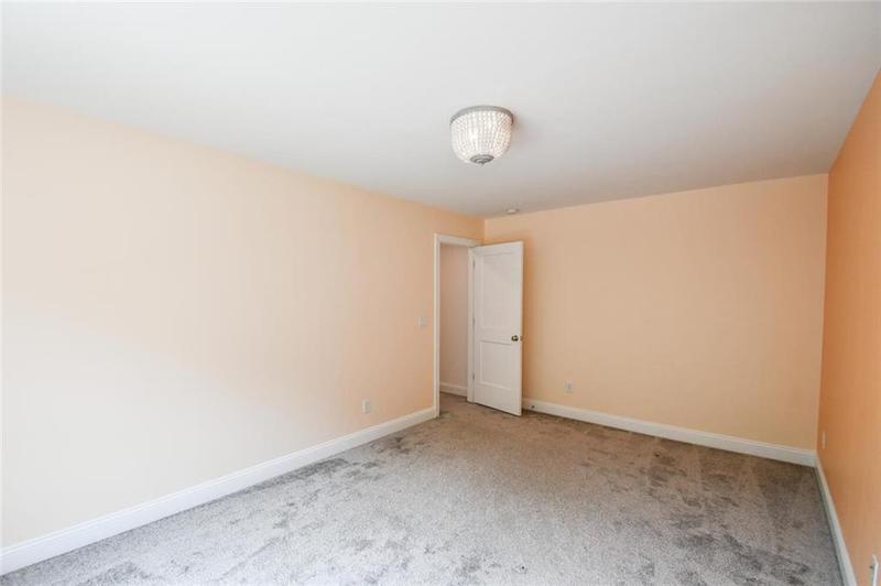 Image for property 5354 Shadow Walk Way, Gainesville, GA 30507
