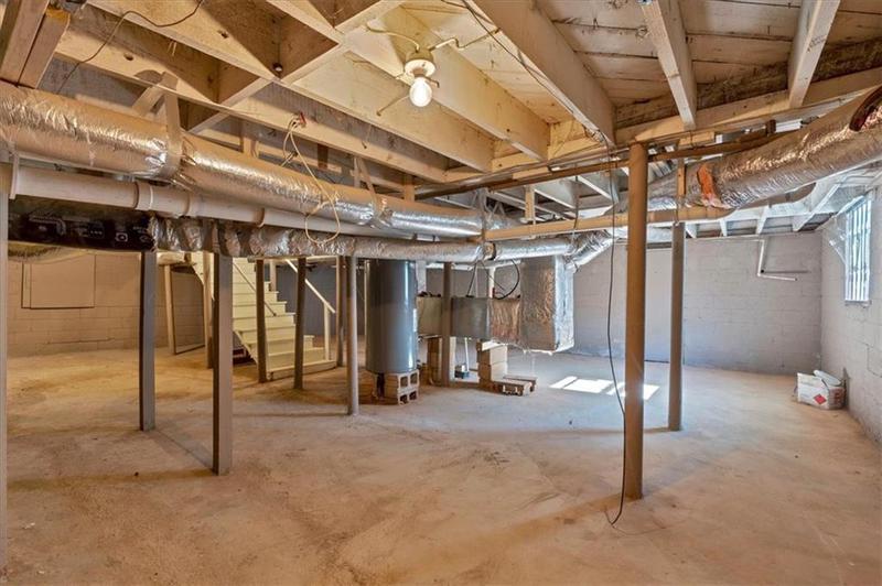 Image for property 2142 Cloverdale Drive, Atlanta, GA 30316