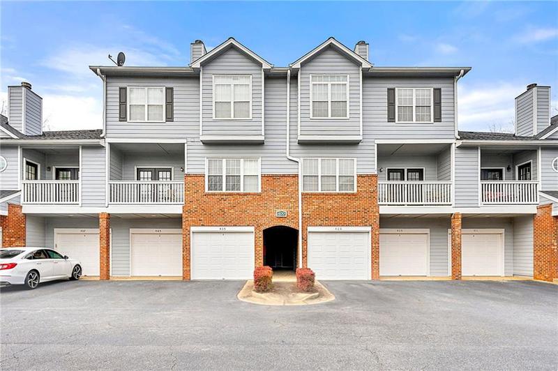 Image for property 406 Vinings Forest Circle, Smyrna, GA 30080