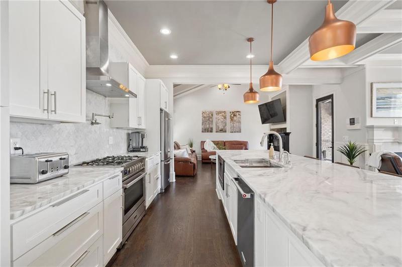 Image for property 631 Boulevard, Atlanta, GA 30308