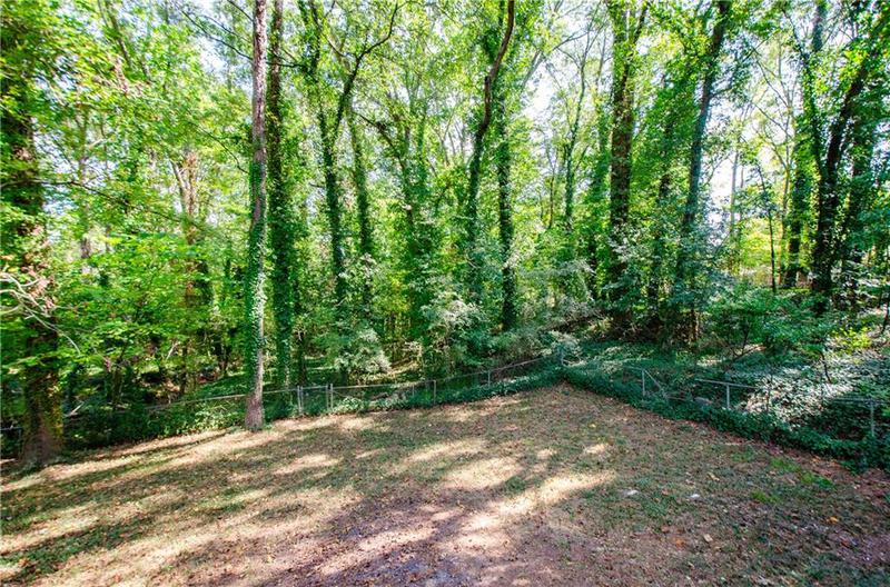 Image for property 3900 Hilton Courts, Decatur, GA 30035