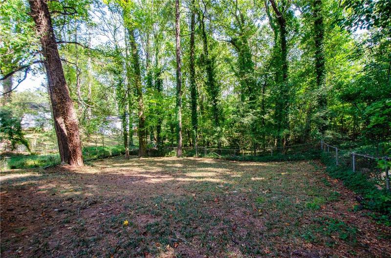Image for property 3900 Hilton Courts, Decatur, GA 30035