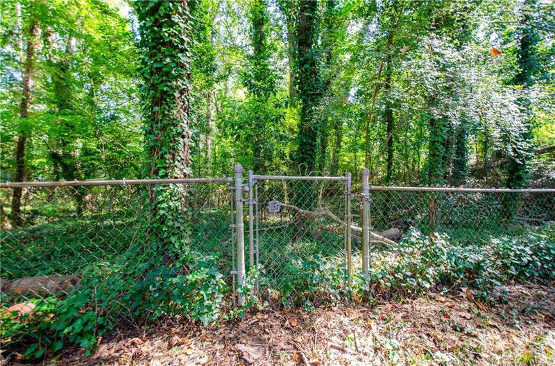 Image for property 3900 Hilton Courts, Decatur, GA 30035