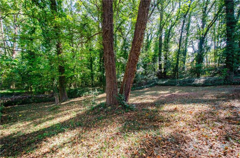 Image for property 3900 Hilton Courts, Decatur, GA 30035