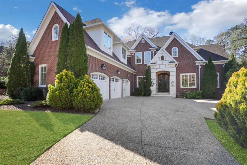 Image for property 821 Camden Park Court, Atlanta, GA 30342