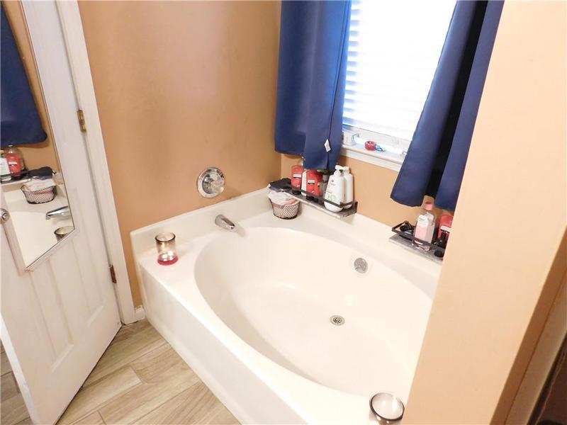 Image for property 4020 Parks Road, Flowery Branch, GA 30542