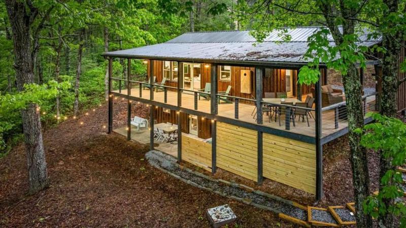 Image for property 270 Bench Leg Road, Mineral Bluff, GA 30559