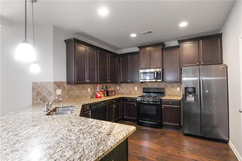 Image for property 318 Emporia Loop, Mcdonough, GA 30253