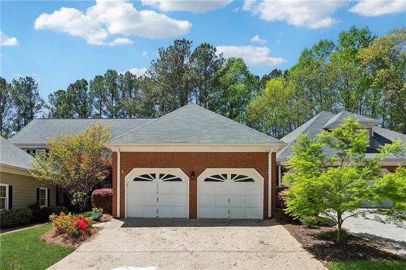 Image for property 3712 Wedgewood Chase, Peachtree Corners, GA 30092